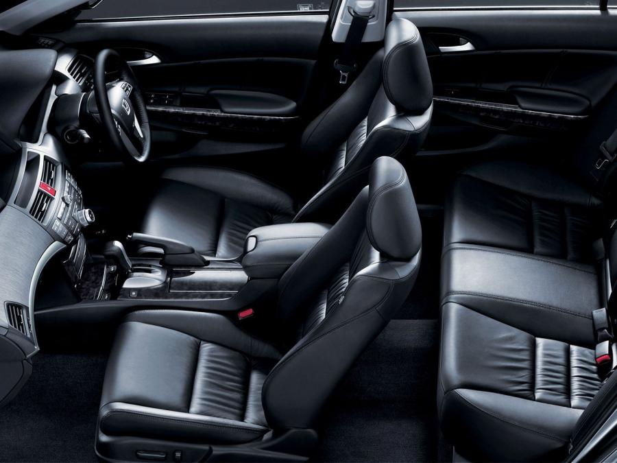  Honda Accord (ML) 2011 года  (фото 2 из 3)